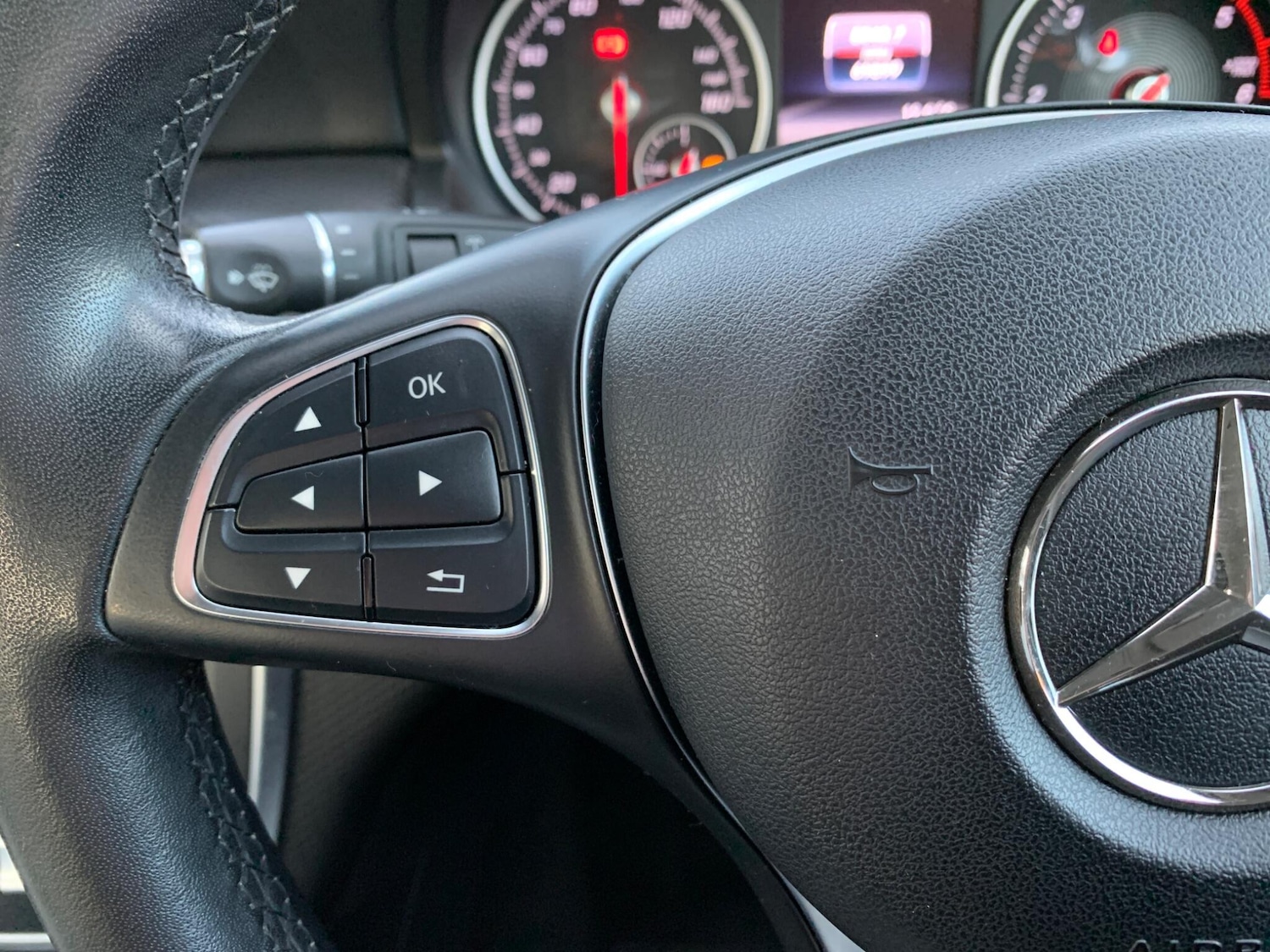 Used Mercedes-Benz A-Class 2016 for sale - 76965074: Photo 38