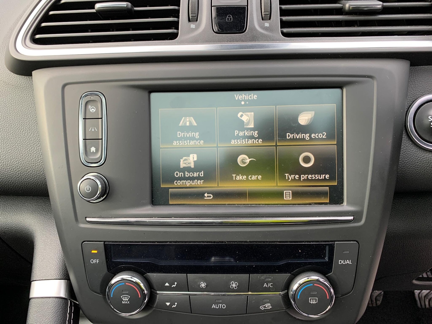 Used Renault Kadjar 2017 for sale - 77395657: Photo 40