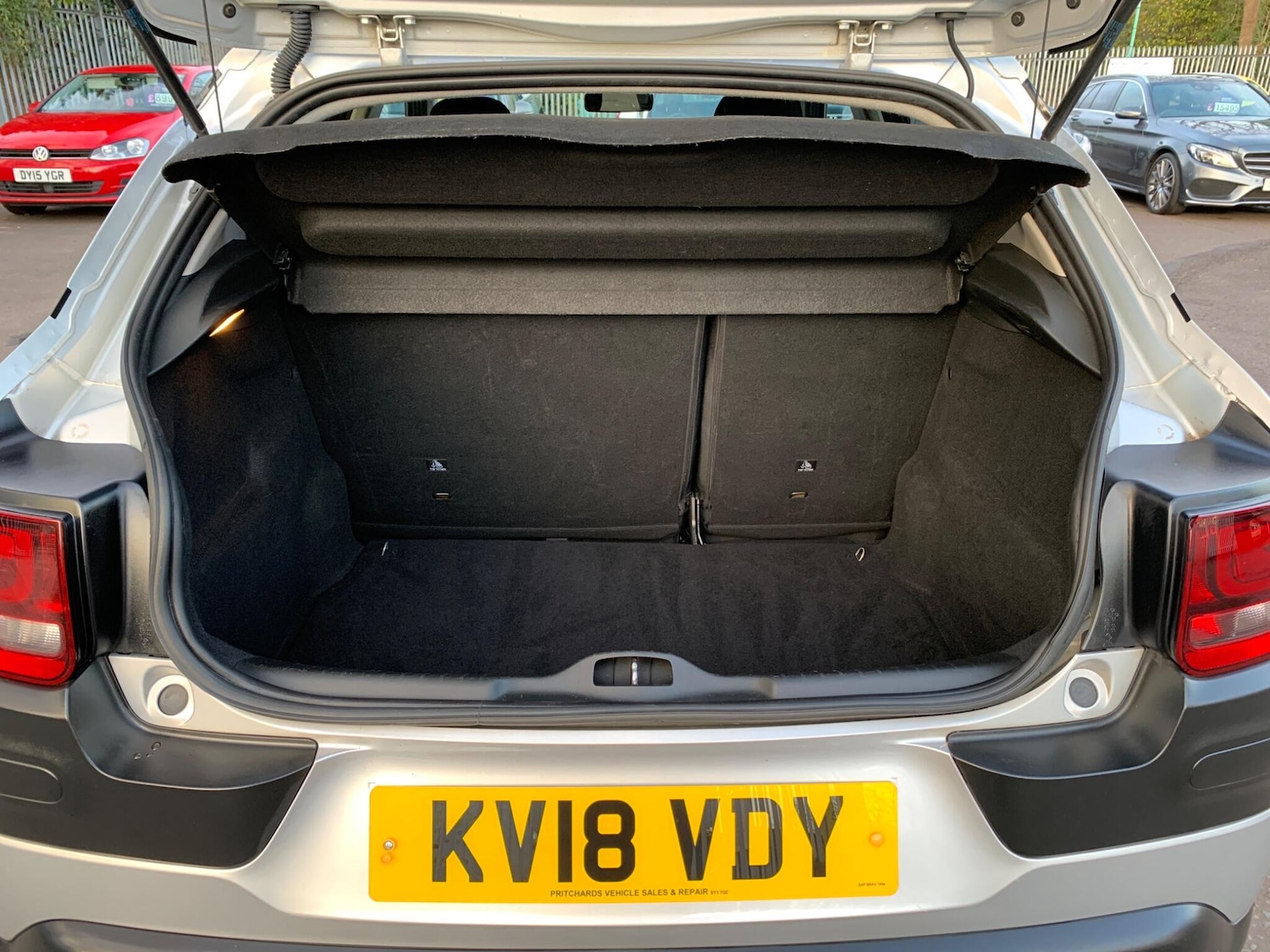 Used Citroen C4 Cactus 2018 for sale - 76657681: Photo 17