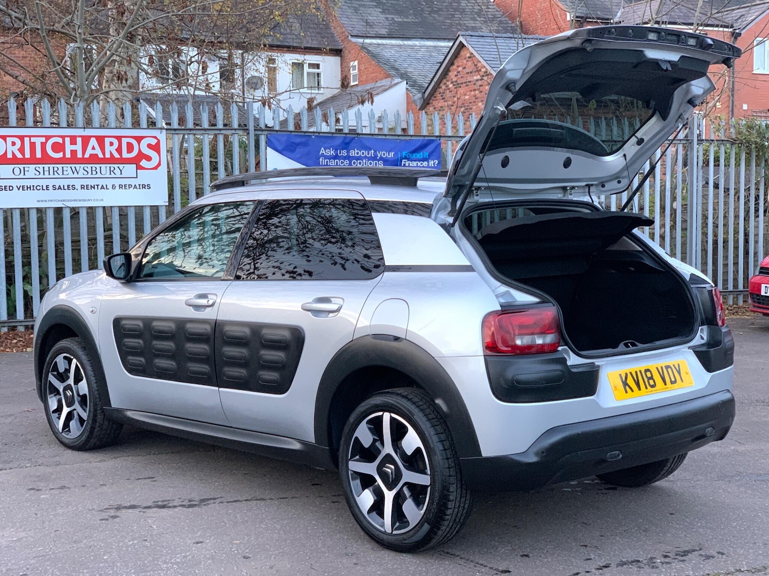 Used Citroen C4 Cactus 2018 for sale - 76657681: Photo 19