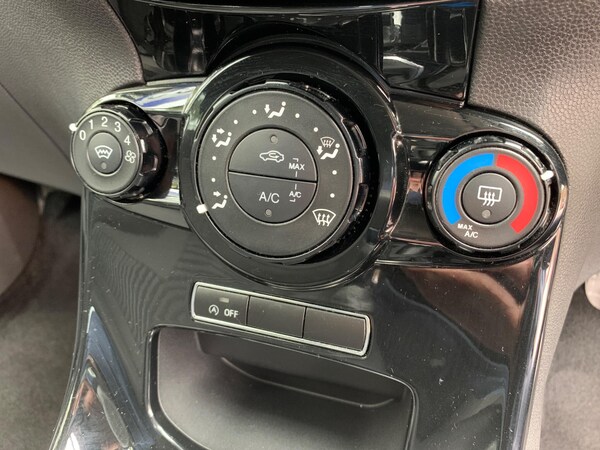 Used Ford Fiesta 2016 for sale - 76215555: Photo 44