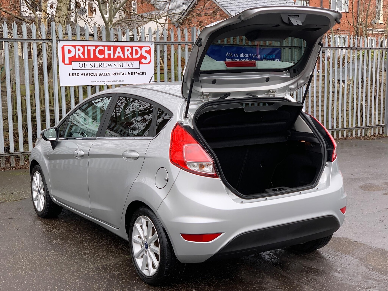 Used Ford Fiesta 2015 for sale - 77646217: Photo 11