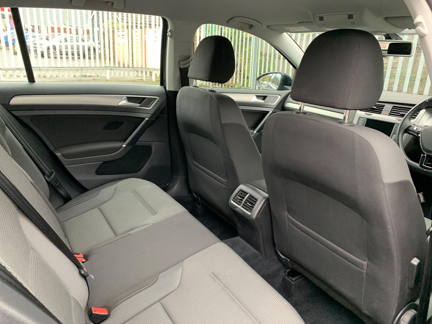 Used Volkswagen Golf 2016 for sale - 76561336: Photo 37