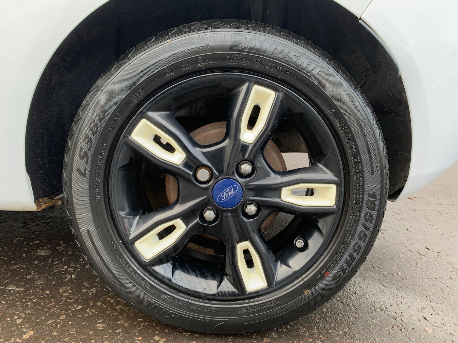 Used Ford Fiesta 2015 for sale - 77119764: Photo 22