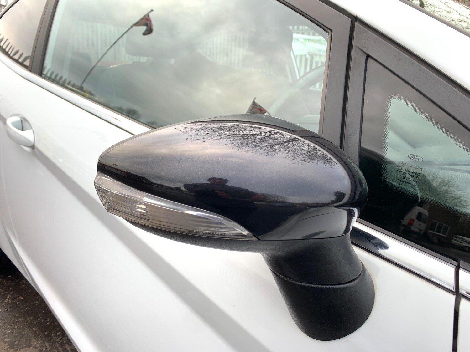 Used Ford Fiesta 2015 for sale - 77119764: Photo 32