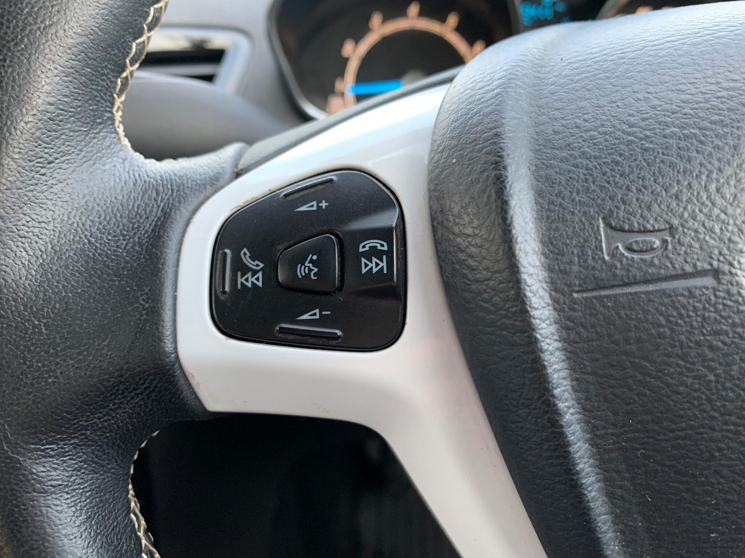 Used Ford Fiesta 2015 for sale - 77119764: Photo 40