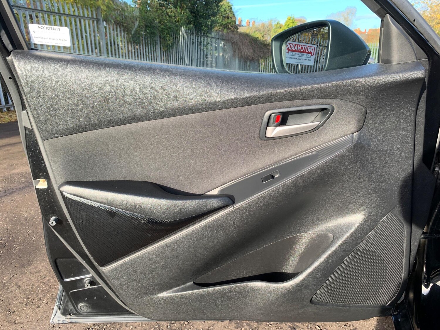 Used Mazda Mazda2 2018 for sale - 76592006: Photo 37