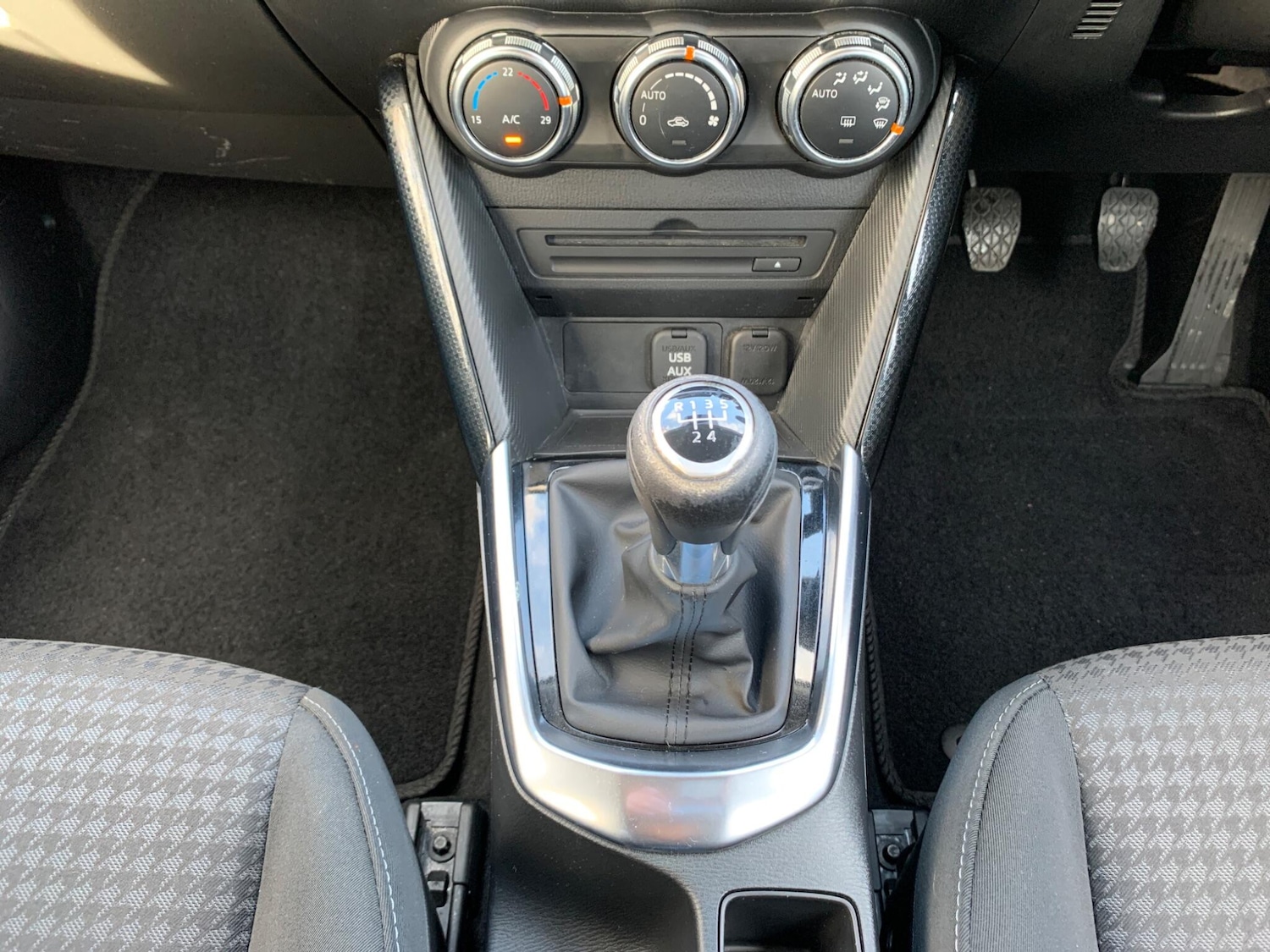 Used Mazda Mazda2 2018 for sale - 76592006: Photo 42