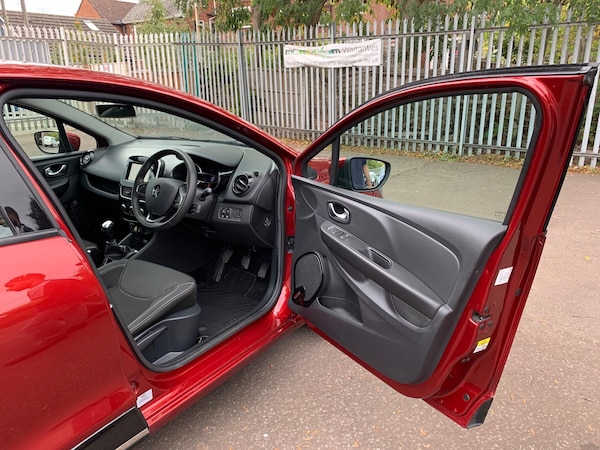 Used Renault Clio 2017 for sale - 76213943: Photo 21