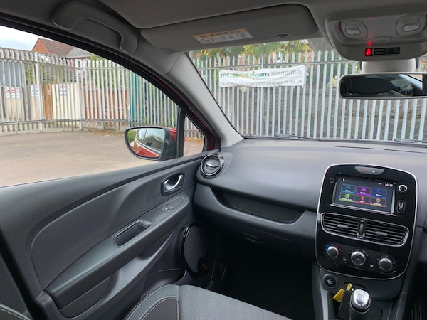 Used Renault Clio 2017 for sale - 76213943: Photo 25