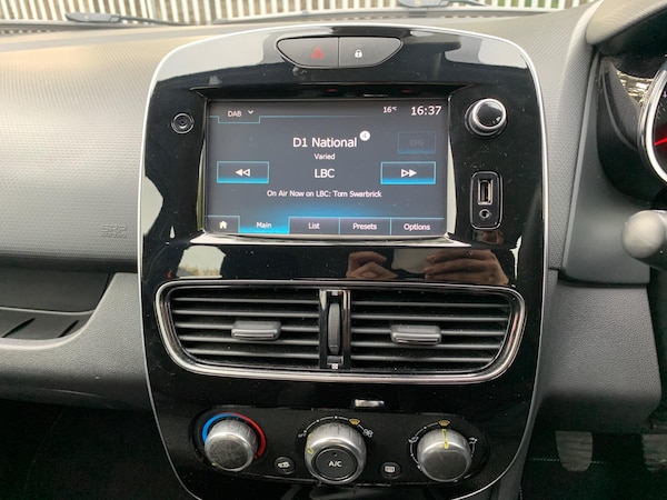 Used Renault Clio 2017 for sale - 76213943: Photo 33