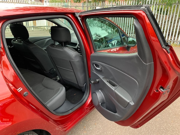 Used Renault Clio 2017 for sale - 76213943: Photo 35