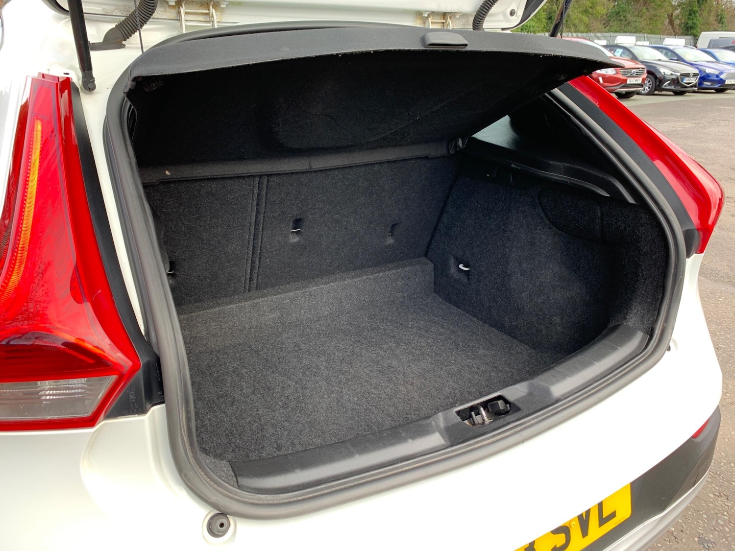 Used Volvo V40 2014 for sale - 77723008: Photo 24