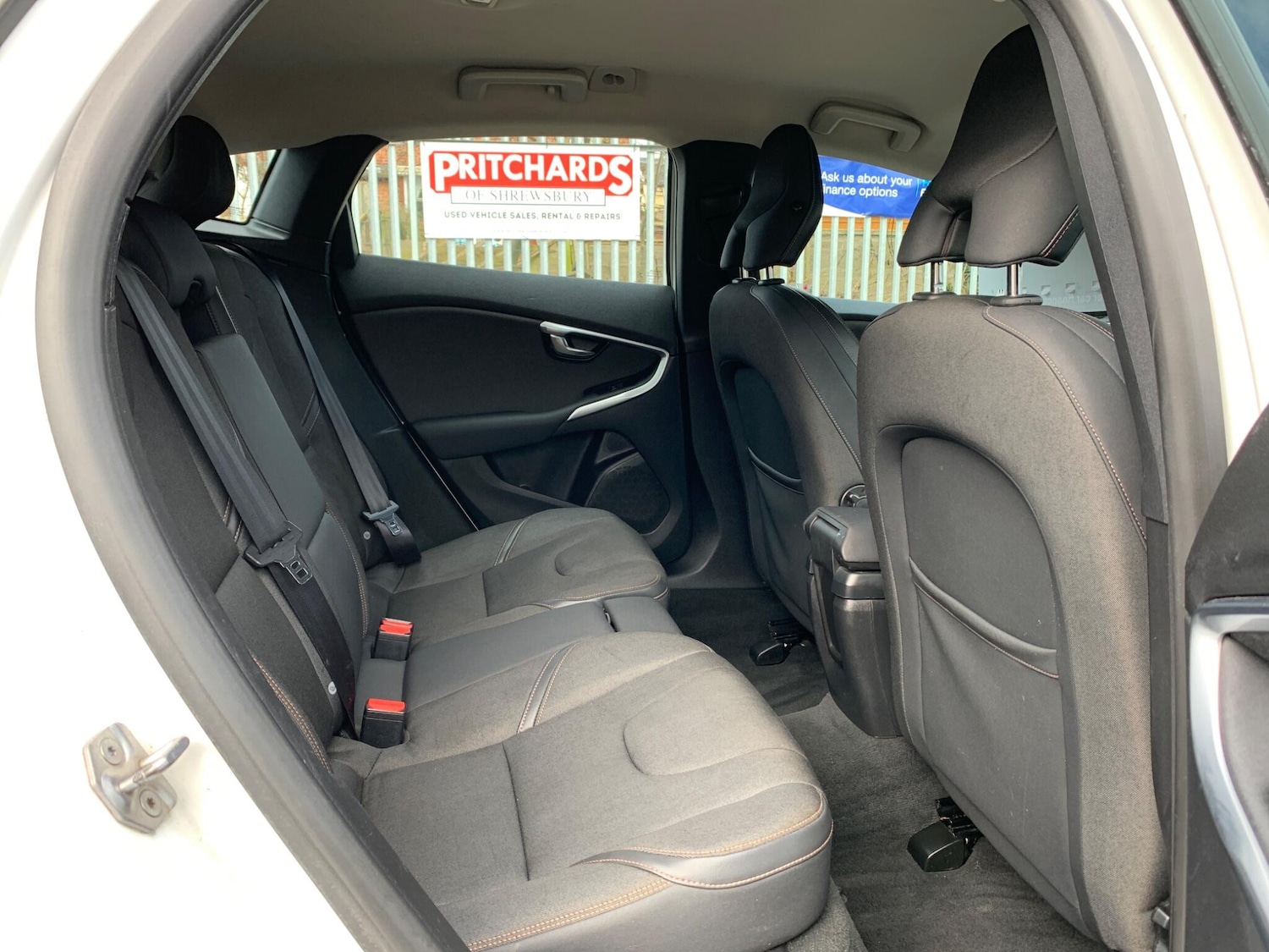 Used Volvo V40 2014 for sale - 77723008: Photo 39