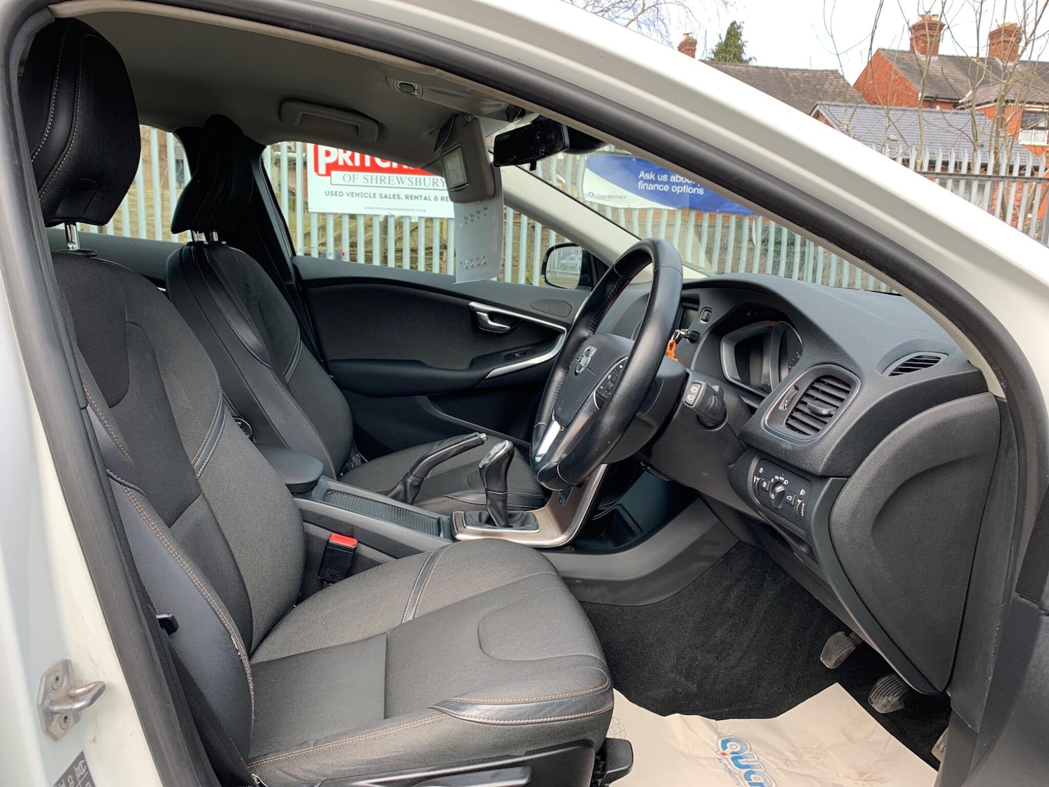 Used Volvo V40 2014 for sale - 77723008: Photo 40