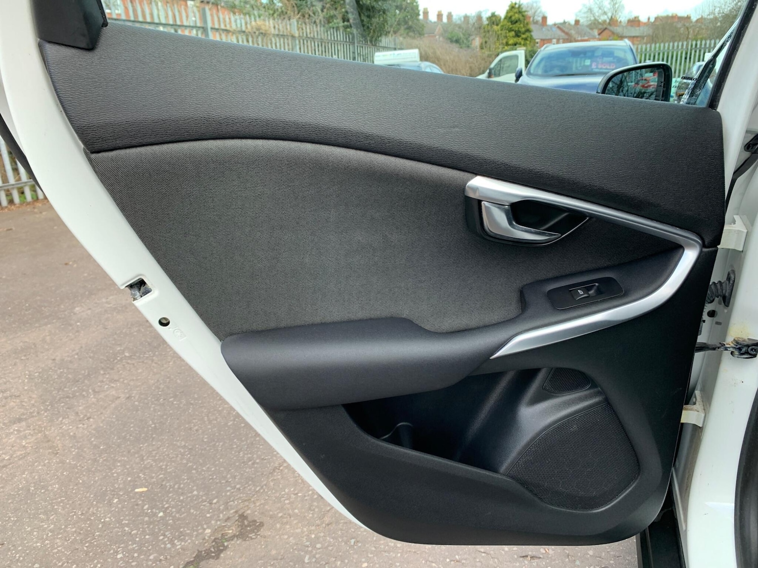 Used Volvo V40 2014 for sale - 77723008: Photo 45