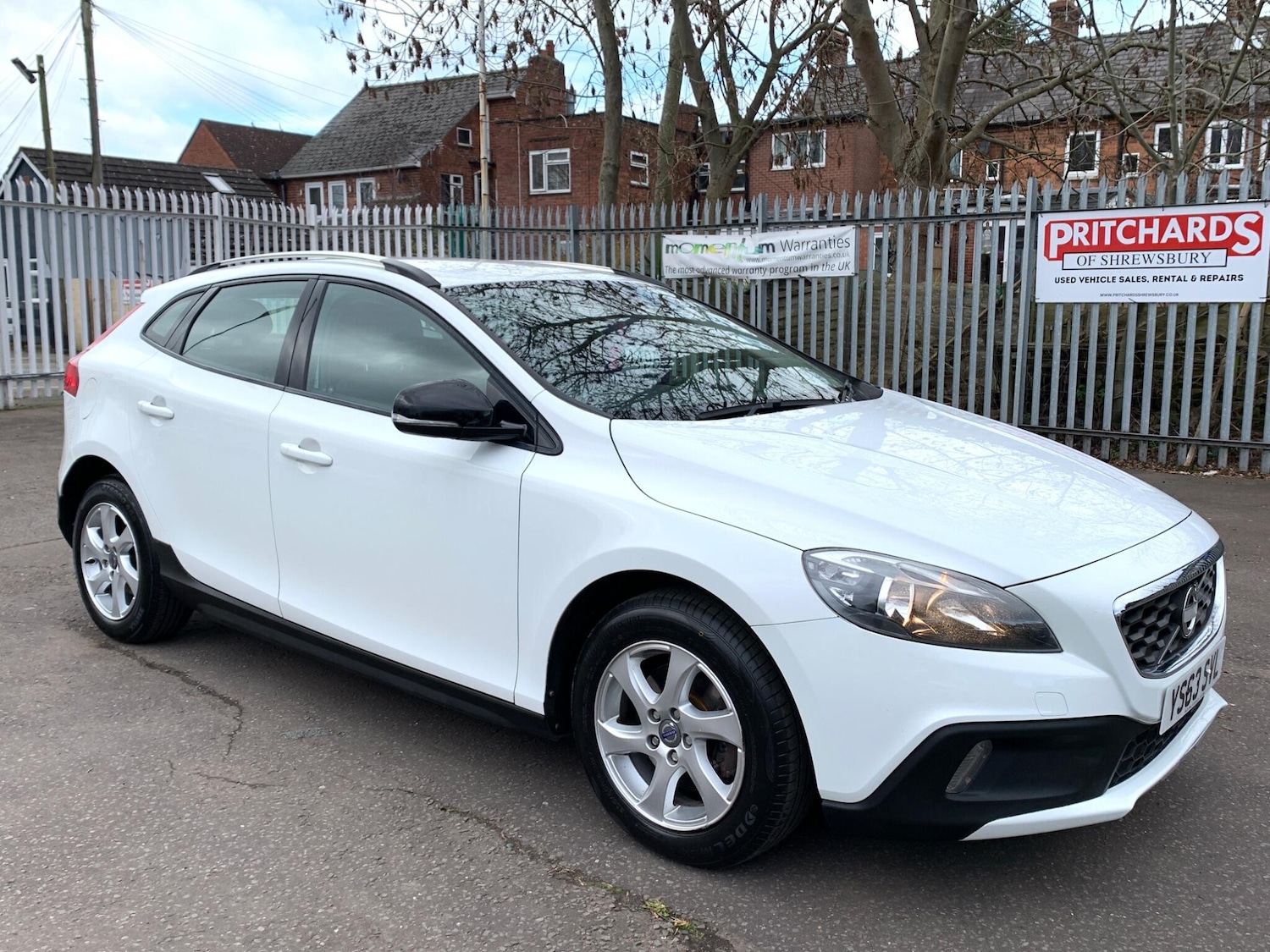 Used Volvo V40 2014 for sale - 77723008: Photo 5