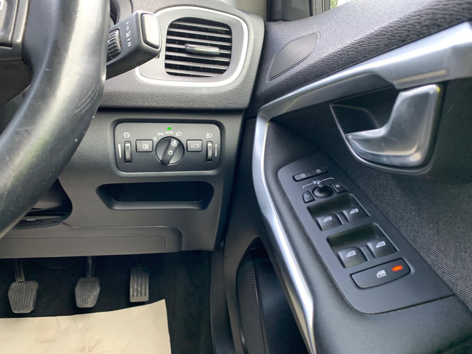 Used Volvo V40 2014 for sale - 77723008: Photo 54