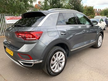 Used Volkswagen T-Roc 2022 for sale - 79601301: Photo
