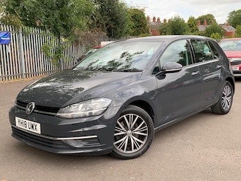 Used Volkswagen Golf 2018 for sale - 79540427: Photo