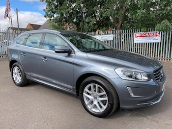 Used Volvo XC60 2017 for sale - 79348855: Photo