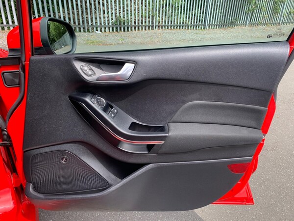 Used Ford Fiesta 2018 for sale - 76240239: Photo 24