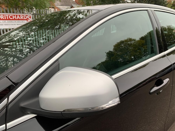 Used Volvo V40 2018 for sale - 76306331: Photo 28