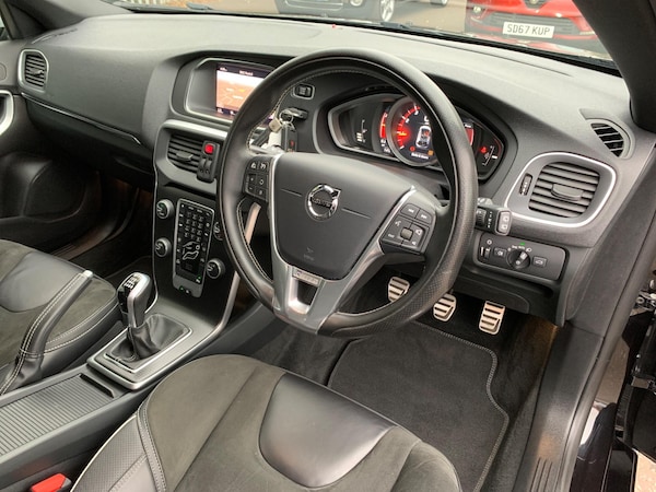 Used Volvo V40 2018 for sale - 76306331: Photo 37