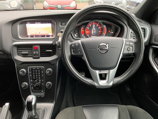 Used Volvo V40 2018 for sale - 76306331: Photo 38