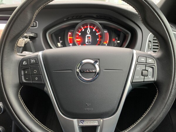 Used Volvo V40 2018 for sale - 76306331: Photo 39