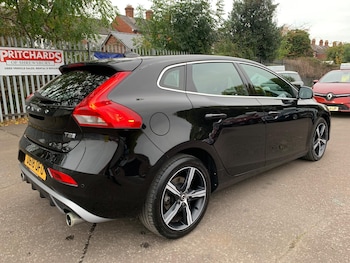 Used Volvo V40 2018 for sale - 76306331: Photo 3