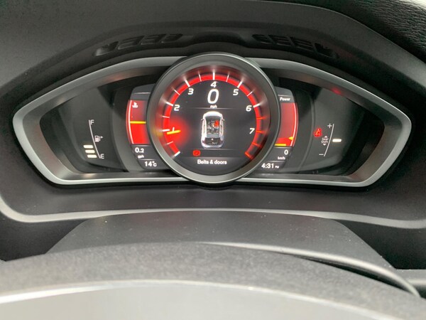 Used Volvo V40 2018 for sale - 76306331: Photo 40
