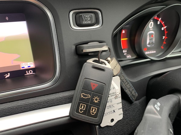 Used Volvo V40 2018 for sale - 76306331: Photo 42