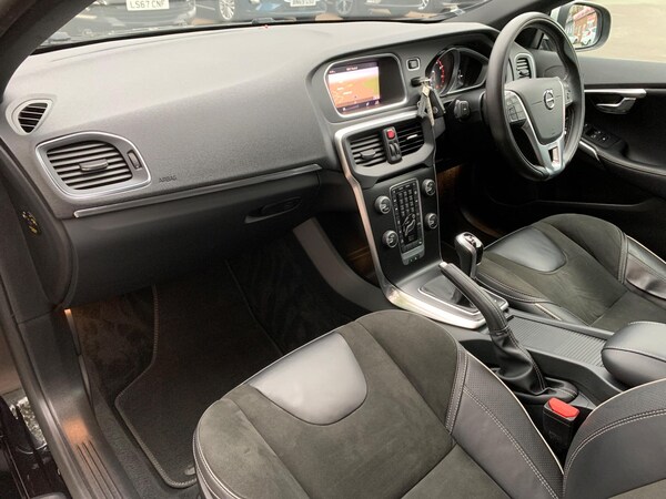 Used Volvo V40 2018 for sale - 76306331: Photo 49