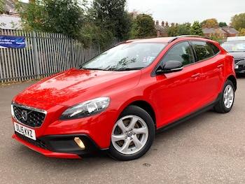 Used Volvo V40 Cross Country 2015 for sale - 76315022: Photo
