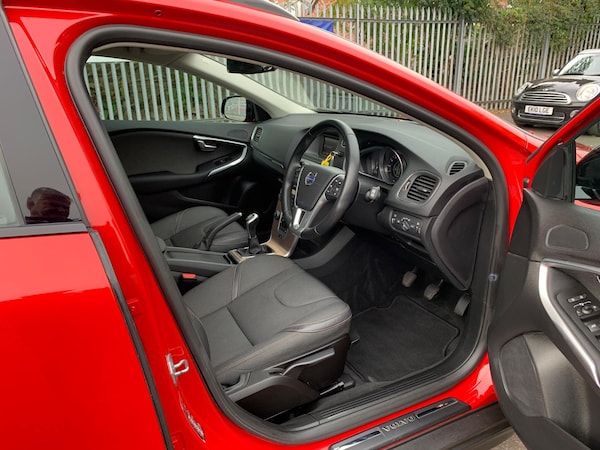 Used Volvo V40 Cross Country 2015 for sale - 76315022: Photo 31