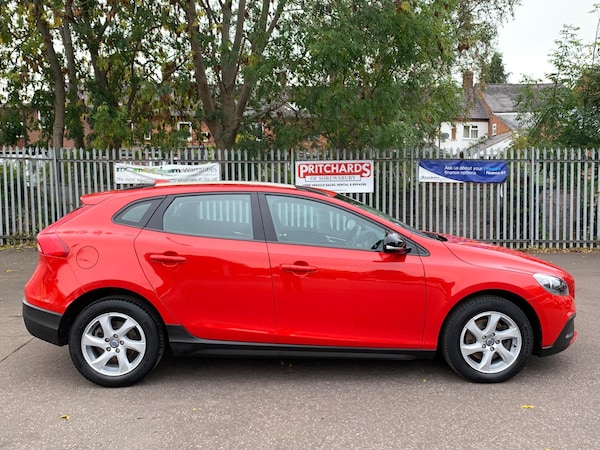 Used Volvo V40 Cross Country 2015 for sale - 76315022: Photo 4
