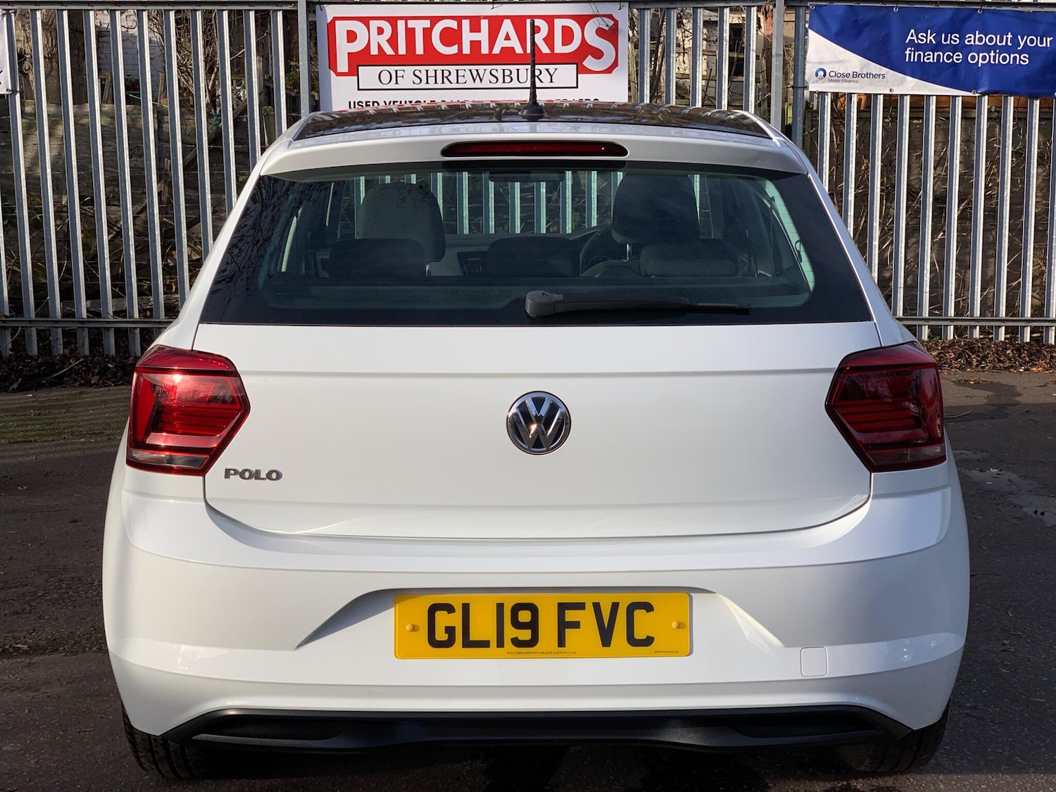 Used Volkswagen Polo 2019 for sale - 76918583: Photo 2