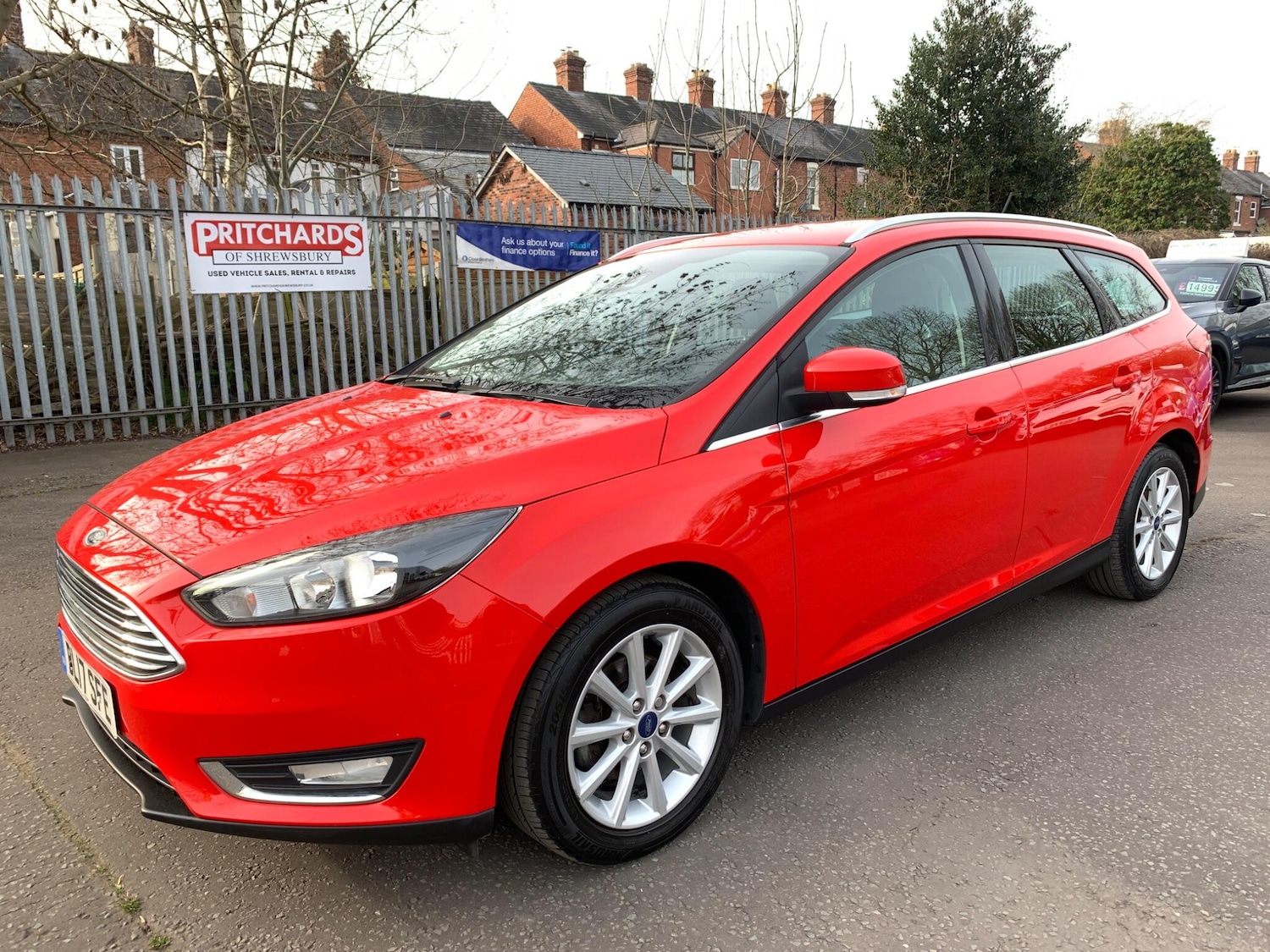 Used Ford Focus 2017 for sale - 77978409: Photo 3