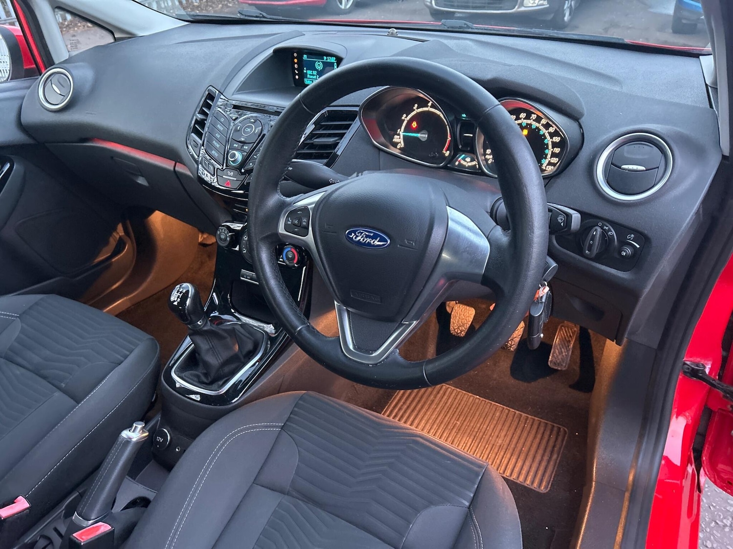 Used Ford Fiesta 2015 for sale - 76802195: Photo 30