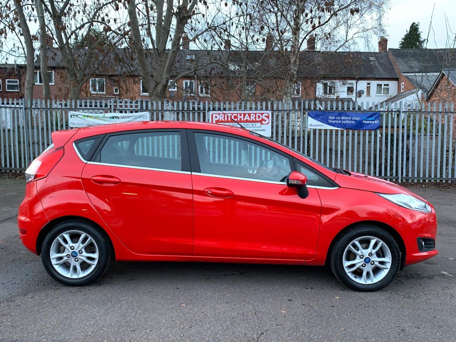 Used Ford Fiesta 2015 for sale - 76802195: Photo 4