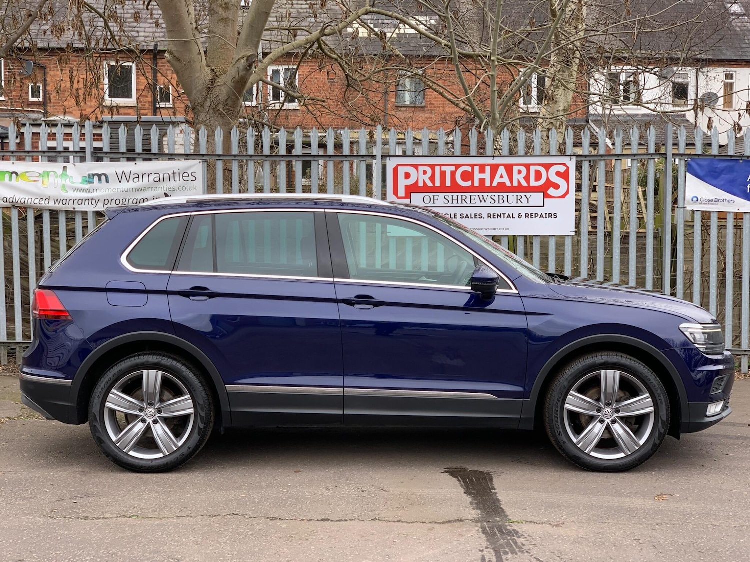 Used Volkswagen Tiguan for sale - 77768225: Photo 2