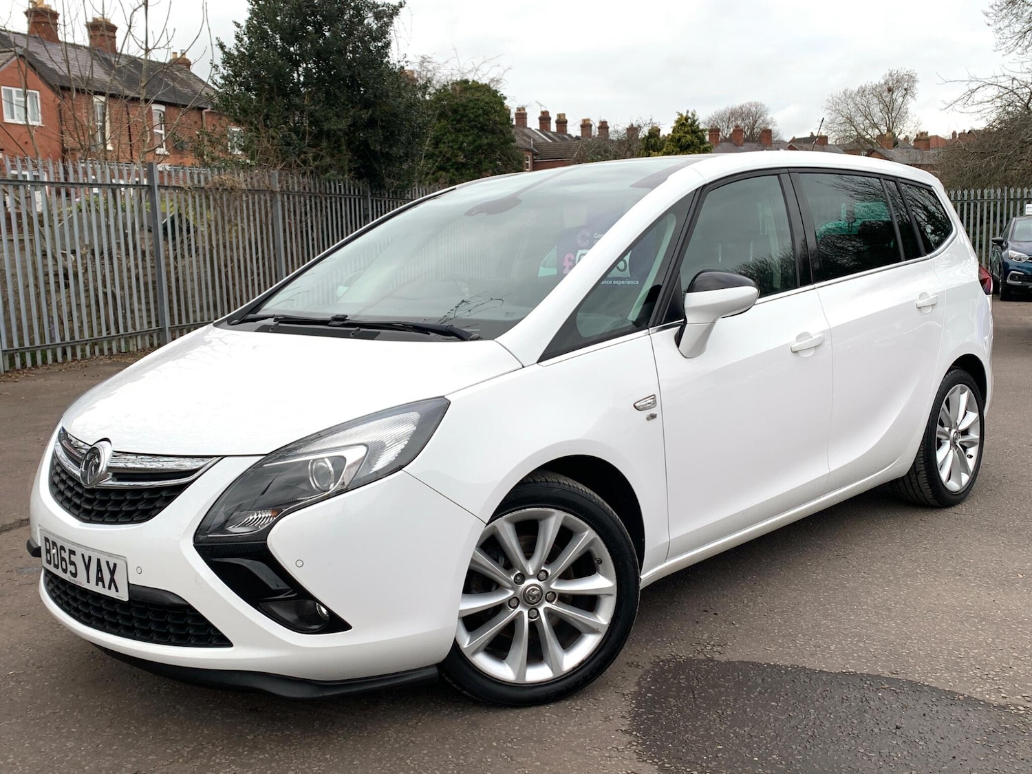 Used Vauxhall Zafira 2015 for sale - 77808106: Photo 2