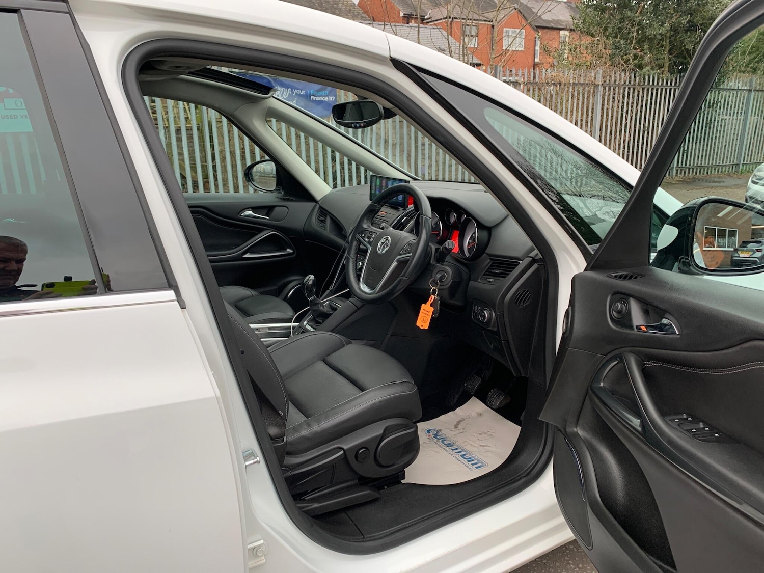 Used Vauxhall Zafira 2015 for sale - 77808106: Photo 33