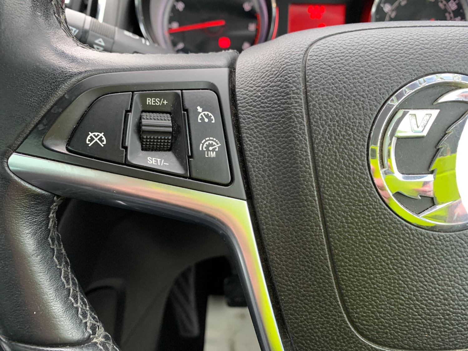 Used Vauxhall Zafira 2015 for sale - 77808106: Photo 38