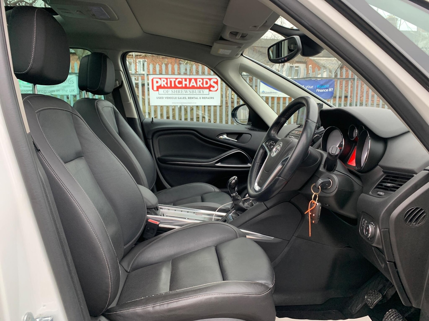 Used Vauxhall Zafira 2015 for sale - 77808106: Photo 42