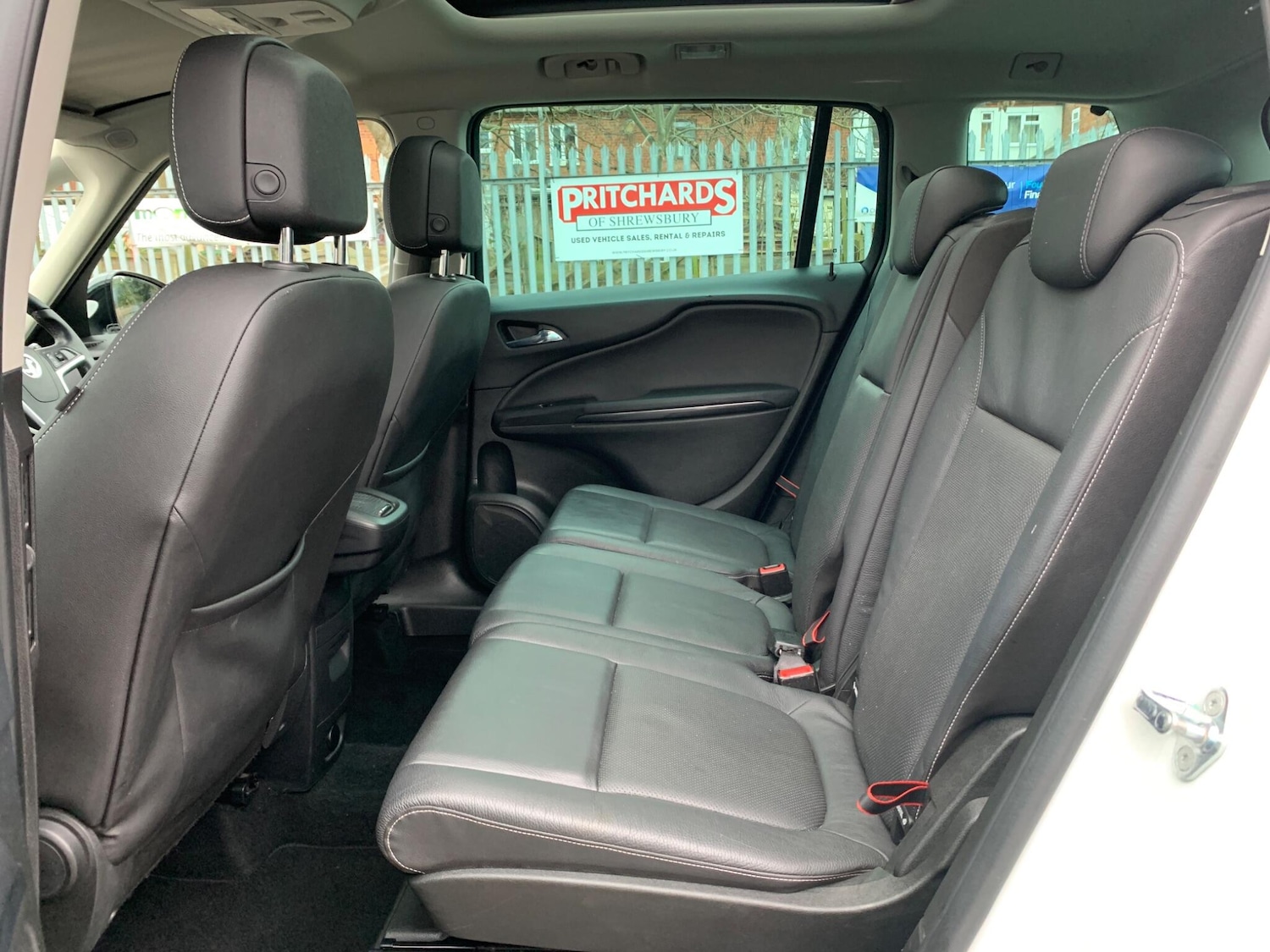 Used Vauxhall Zafira 2015 for sale - 77808106: Photo 45