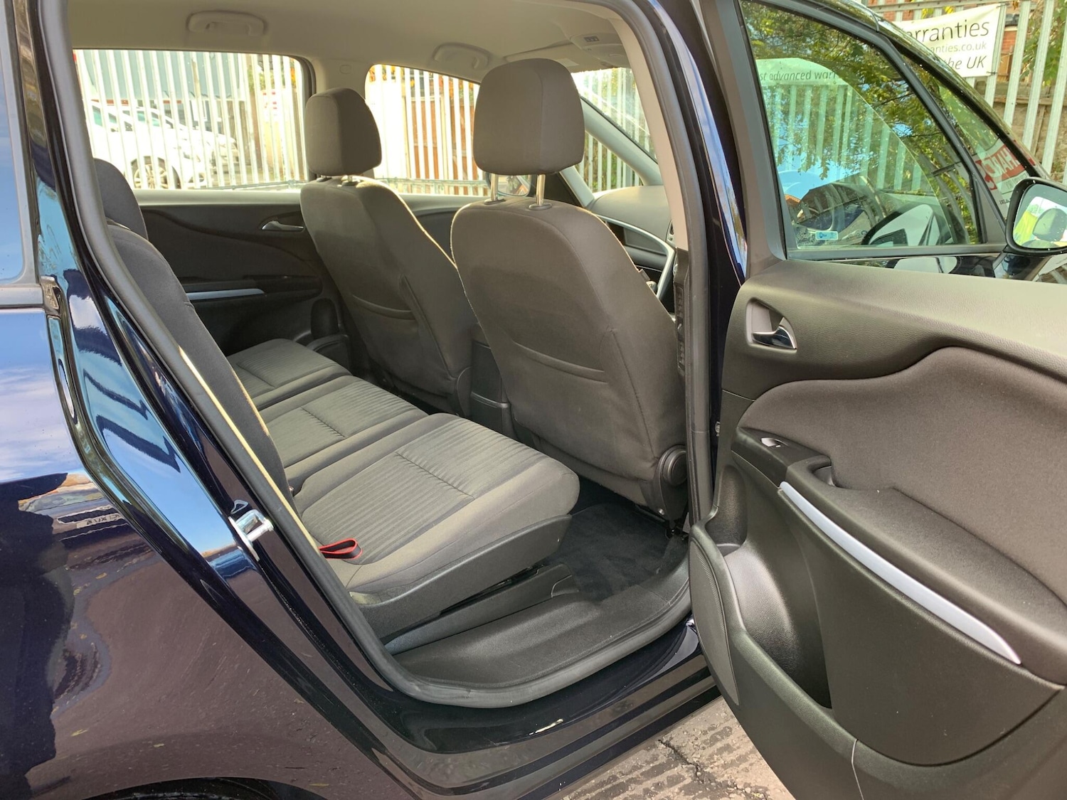 Used Vauxhall Zafira Tourer 2017 for sale - 76409522: Photo 20