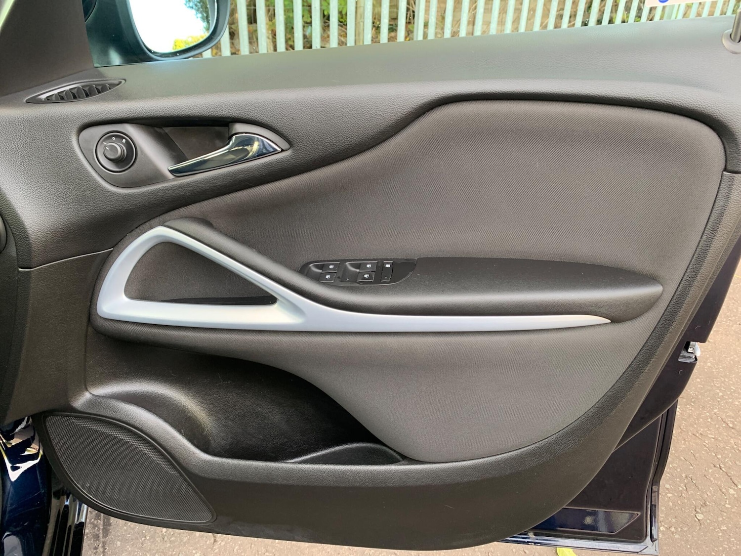 Used Vauxhall Zafira Tourer 2017 for sale - 76409522: Photo 25