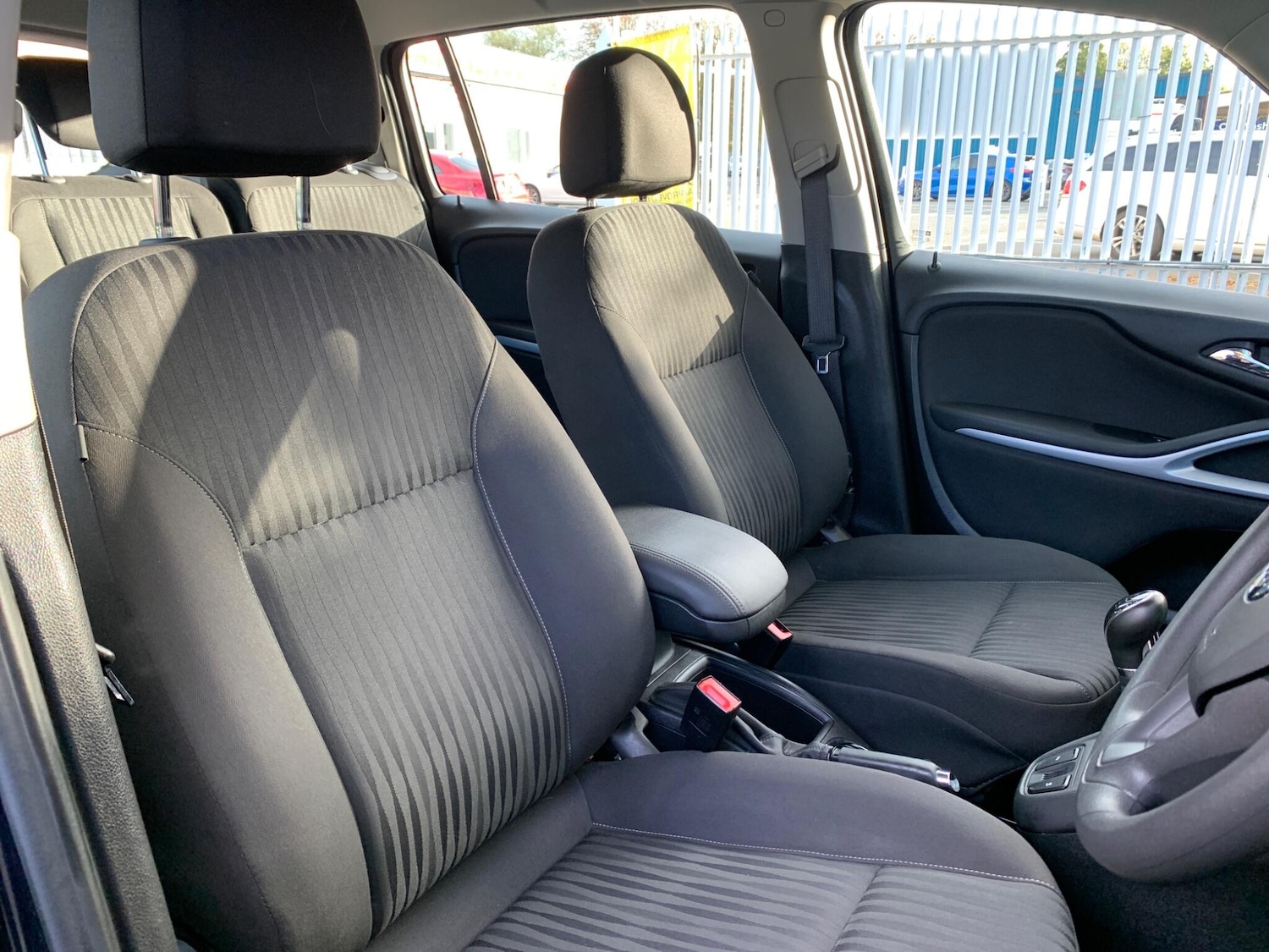 Used Vauxhall Zafira Tourer 2017 for sale - 76409522: Photo 28